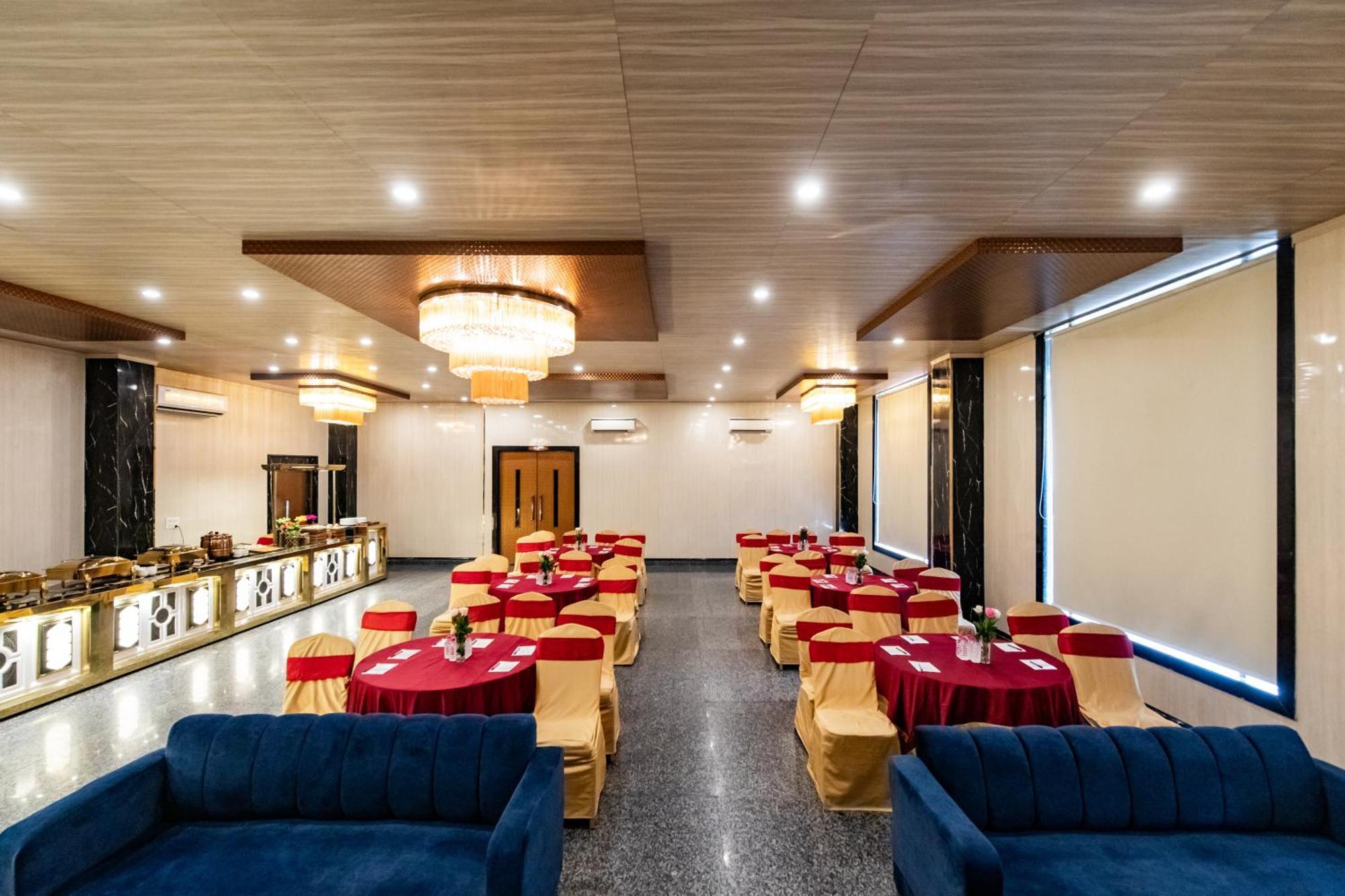 Foxoso Fiori Hotel 자이푸르 외부 사진